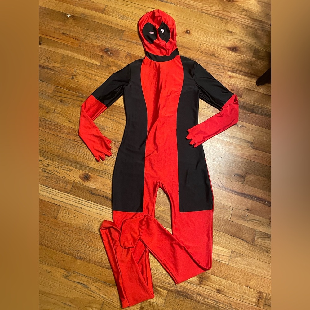 Women’s Deadpool Costume